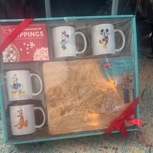 Disney Mickey and Friends Mug Set - White and Red